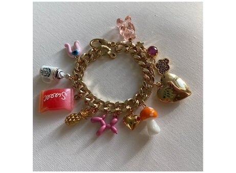 Charm Bileklik Modelleri ile Tarzınıza Eğlenceli Bir Dokunuş Katın