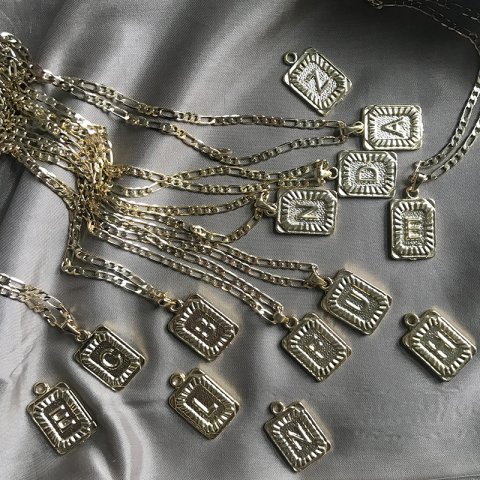 Vintage Dörtgen Harf Kolye