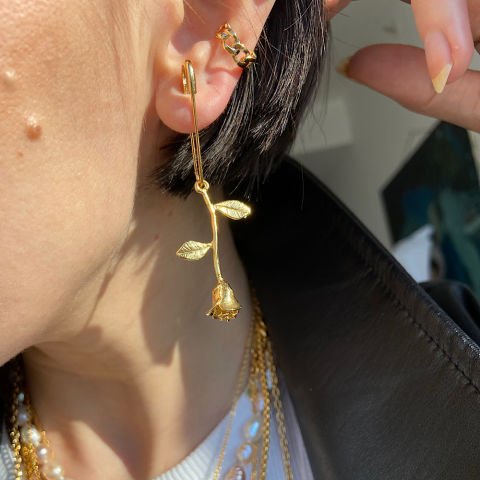 Çatal İğnede Gül ve İnci