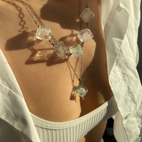 Ice Baby Mavi Buz Küp Kolye