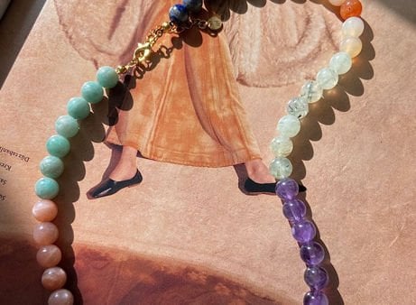 Ruhunuzu Yansıtan Doğal Taş Kolye Modelleri ile Stilinizi Konuşturun