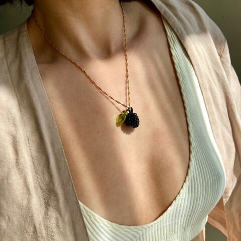 Böğürtlen Cam Boncuk Örme Kolye