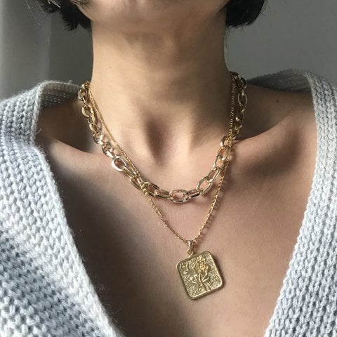 Vintage Kare Gül Madalyon