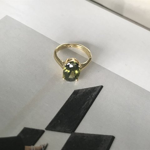 Yeşil Oval Zirkon Yüzük