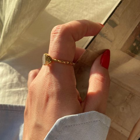 Kuvars Taş Minimal Yüzük