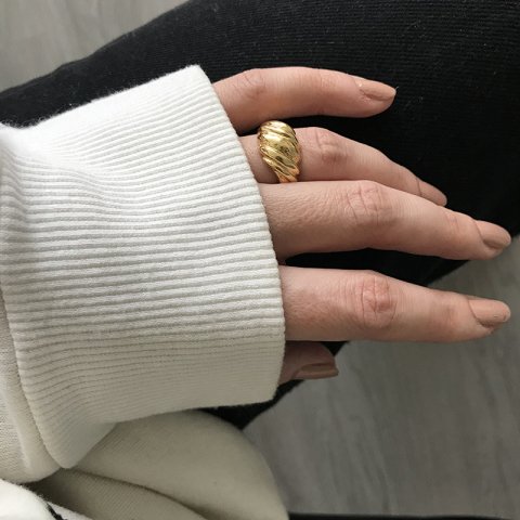 Kruvasan Burgu Yüzük