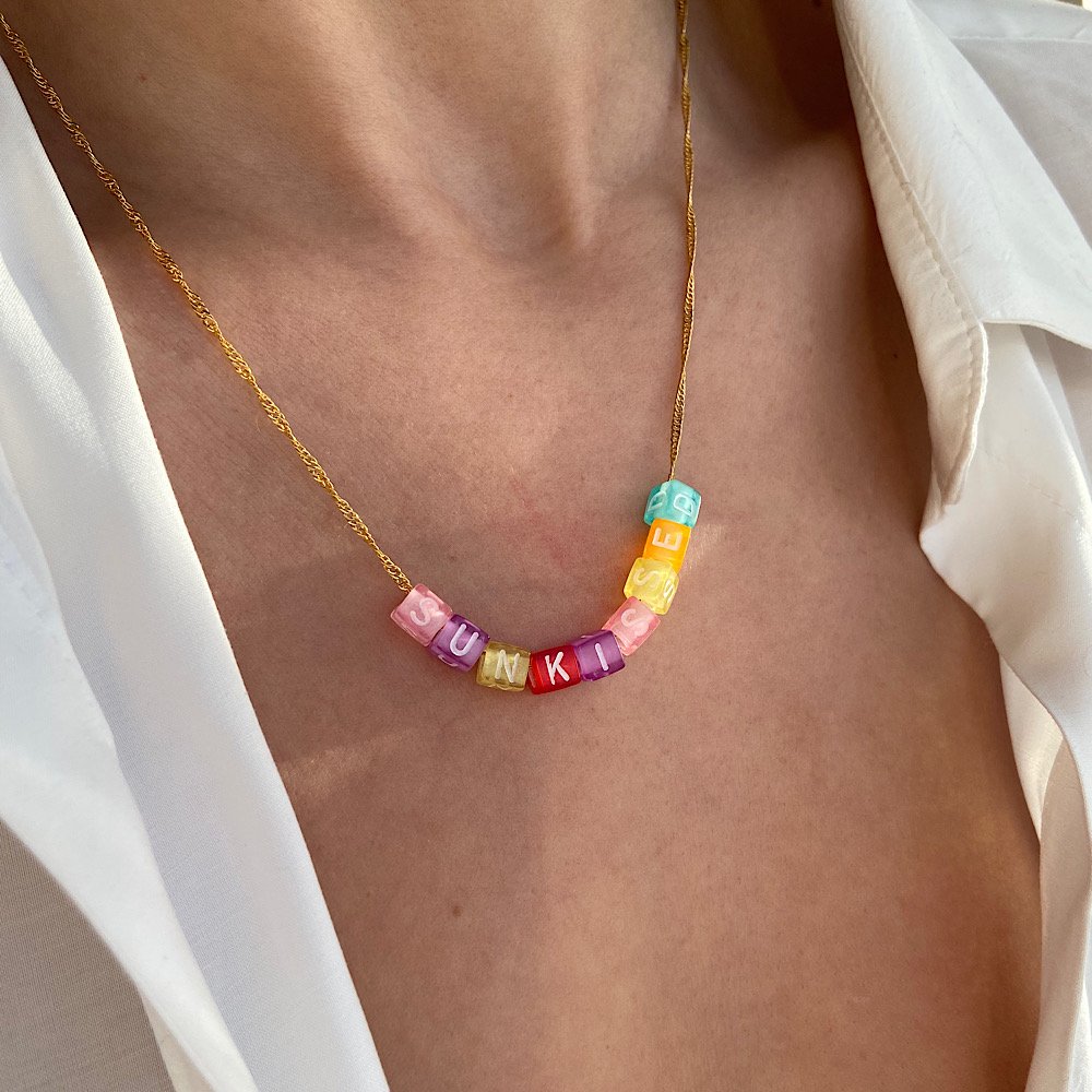Renkli Kelime Kolye