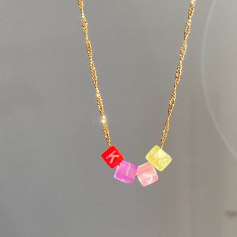 Renkli Kelime Kolye