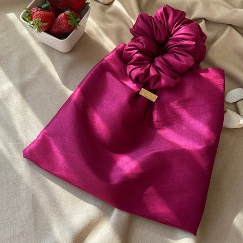 Fuşya Saten Bilek Çanta