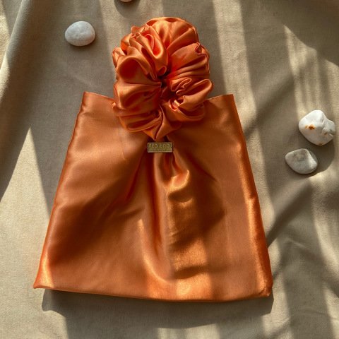 Turuncu Saten Bilek Çanta