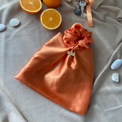 Turuncu Saten Bilek Çanta