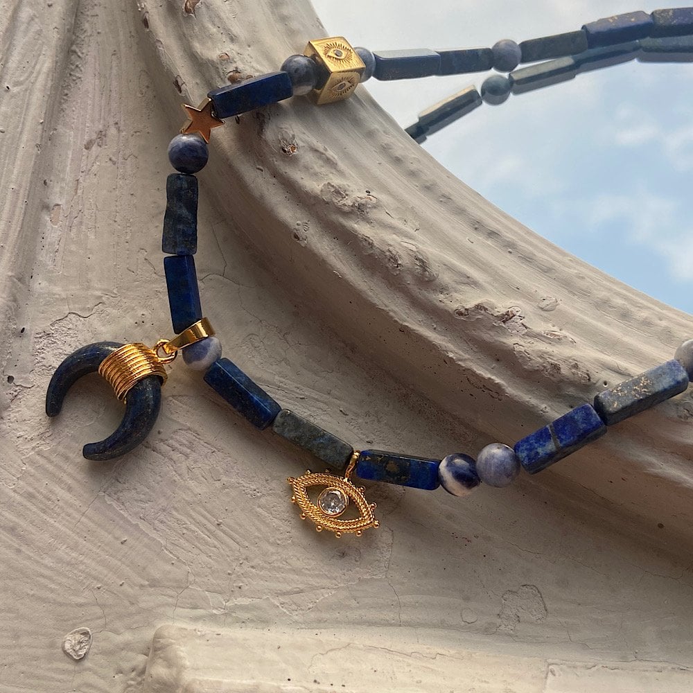 Lapis Lazuli Horn ve Göz Uzun