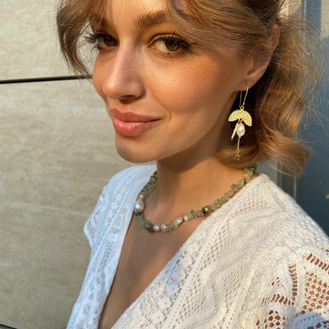 Ambrosia İncili Küpe