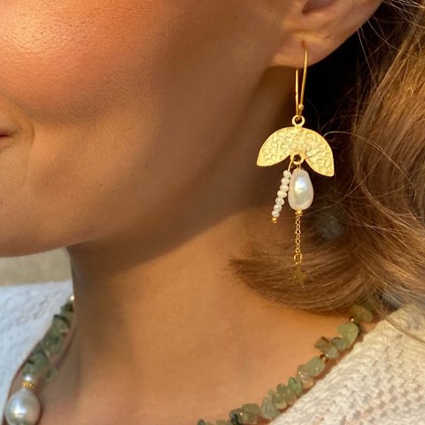 Ambrosia İncili Küpe