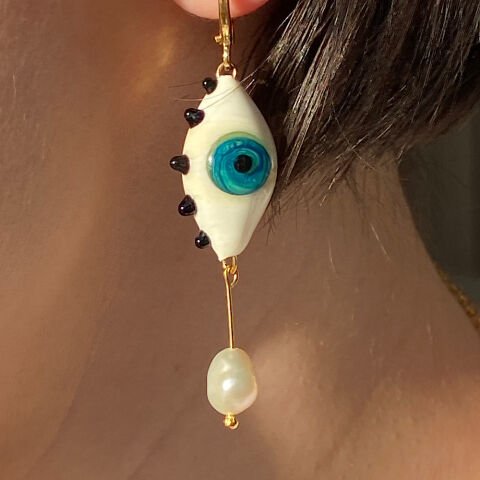 İnci Damlası Göz Küpe