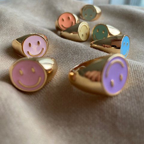 Gülen Yüz Mineli Yüzük