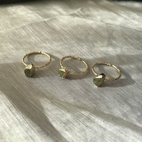 Peridot Taşı Yüzük