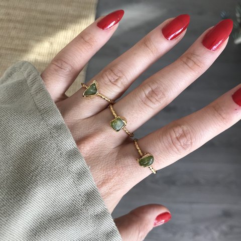 Peridot Taşı Yüzük