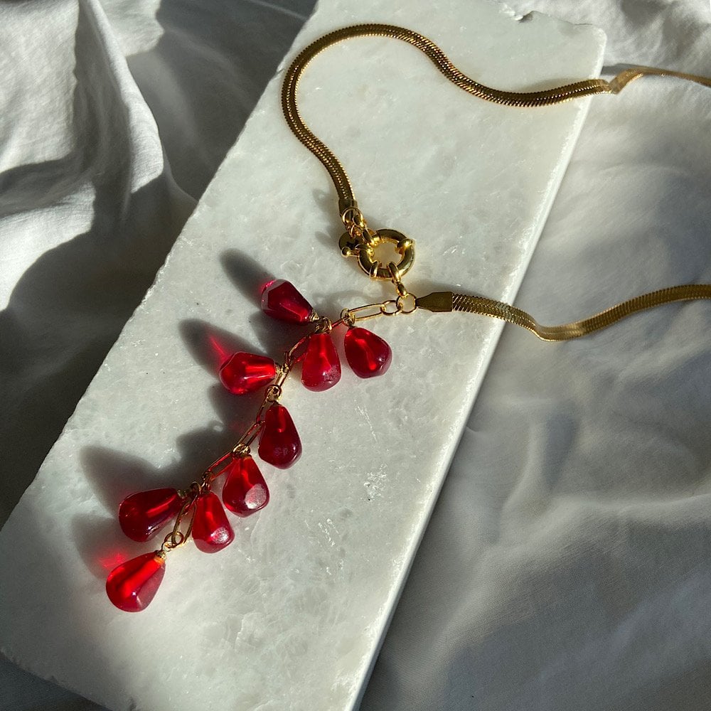 Nar Salkım Zincir Kolye