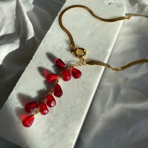 Nar Salkım Zincir Kolye