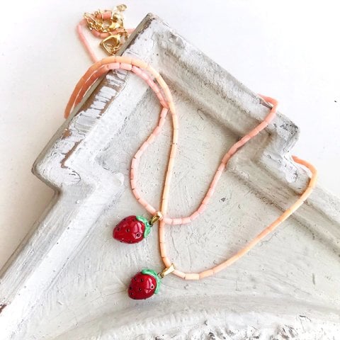 Mercan Çilek Kolye