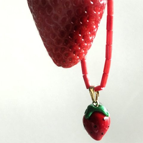 Mercan Çilek Kolye