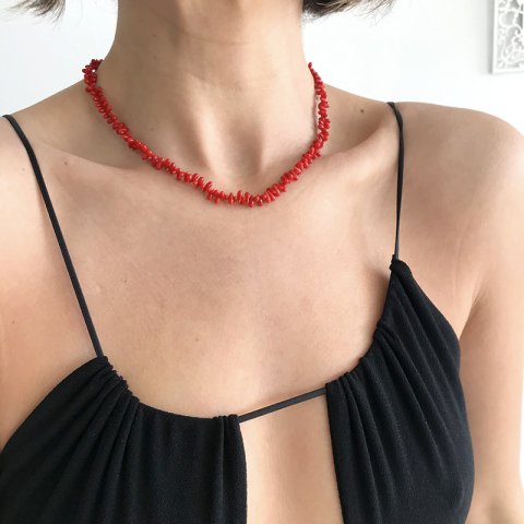 Minimal Mercan Kolye