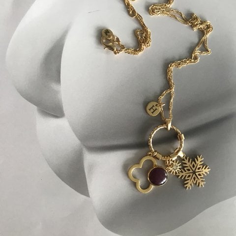 Kar Tanesi Harfli Charm Kolye