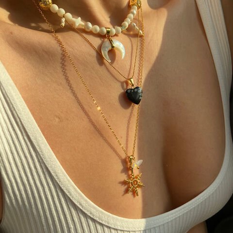 Kar Tanesi Opal Taşlı Kolye