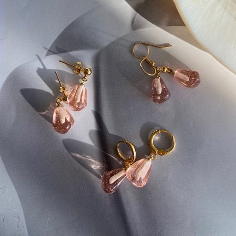 Pembe Nar Tanesi Minimal Küpe