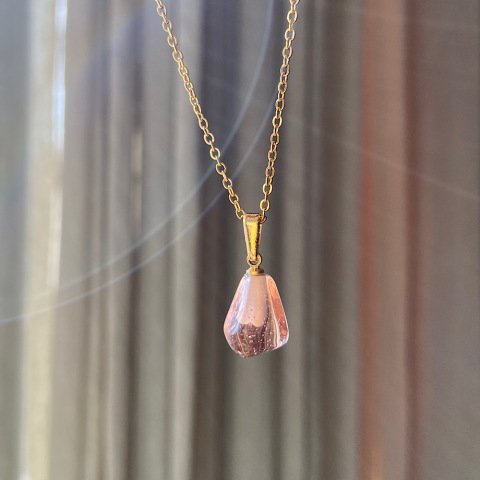 Pembe Nar Tanesi Kolye
