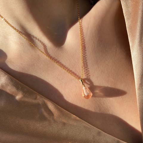 Pembe Nar Tanesi Kolye