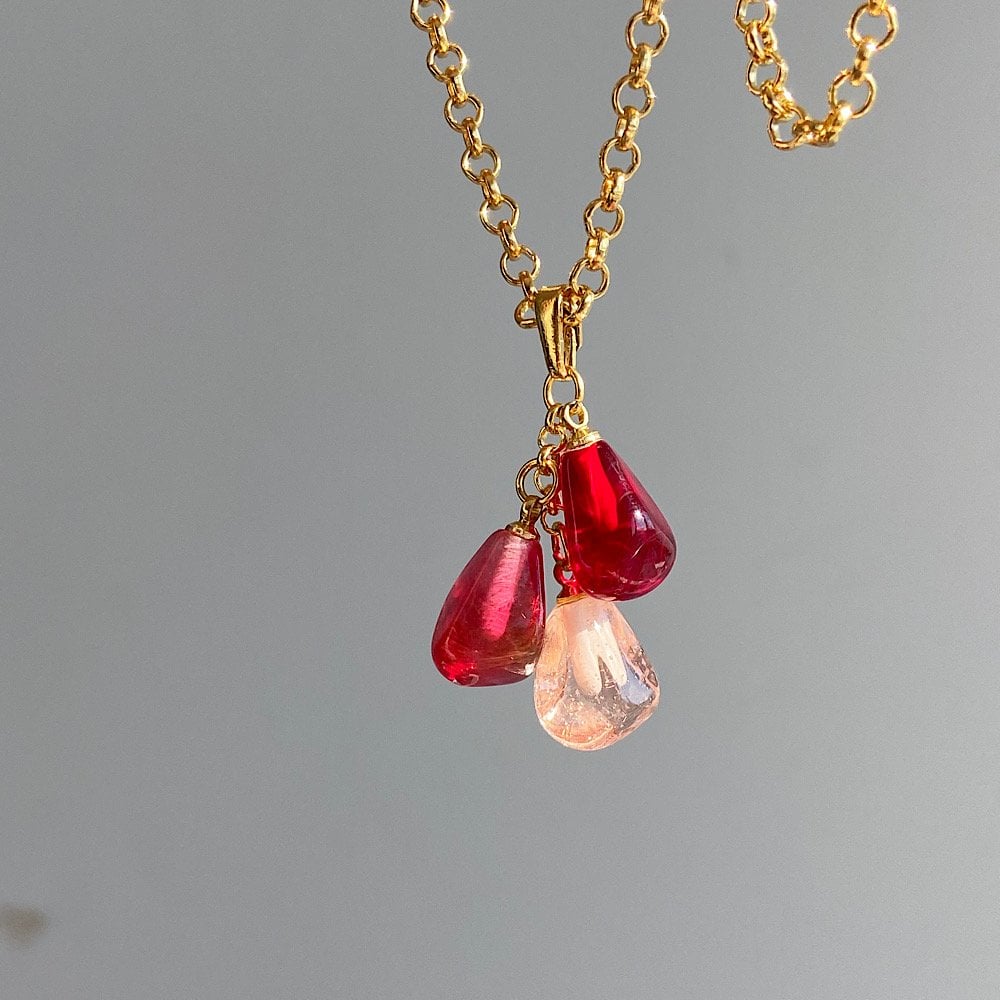 Üç Renk Nar Salkım Kolye