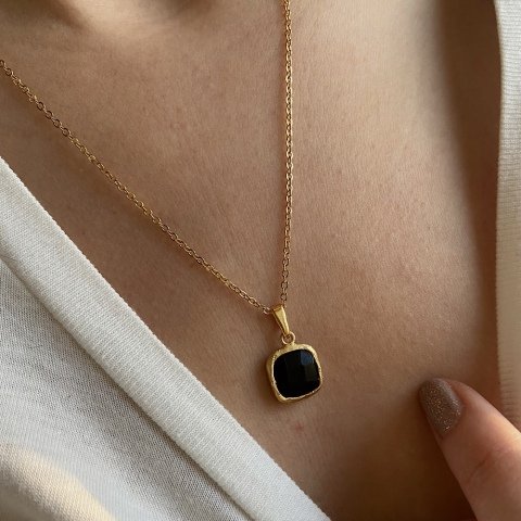 Obsidyen Fasetli Kare Kolye