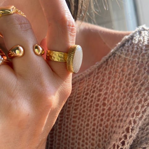 Pembe Kuvars Oval Yüzük