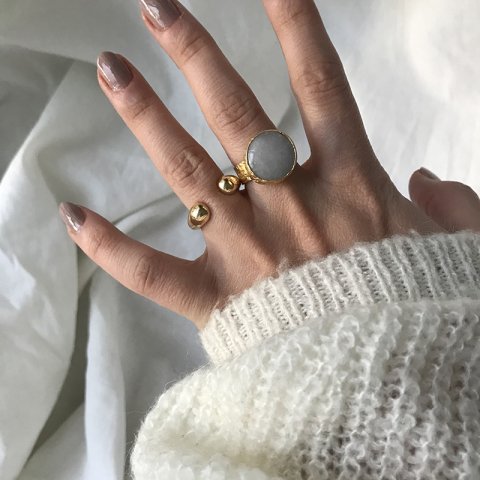 Yuvarlak Beyaz Kuvars Doğal Taş Yüzük