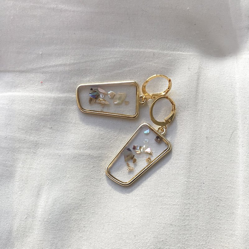 Reçinede Sedef Küpe