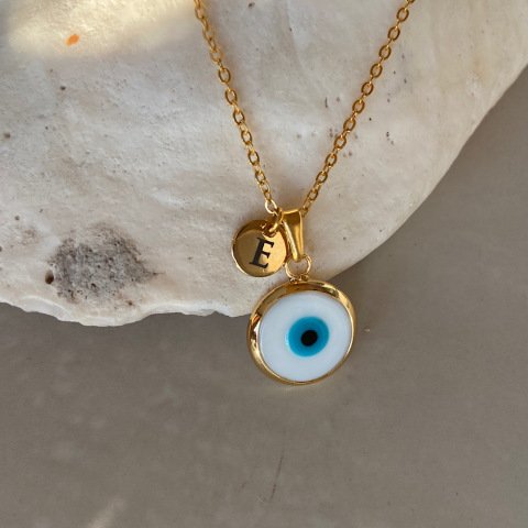 Beyaz Nazar Harfli Retro Kolye