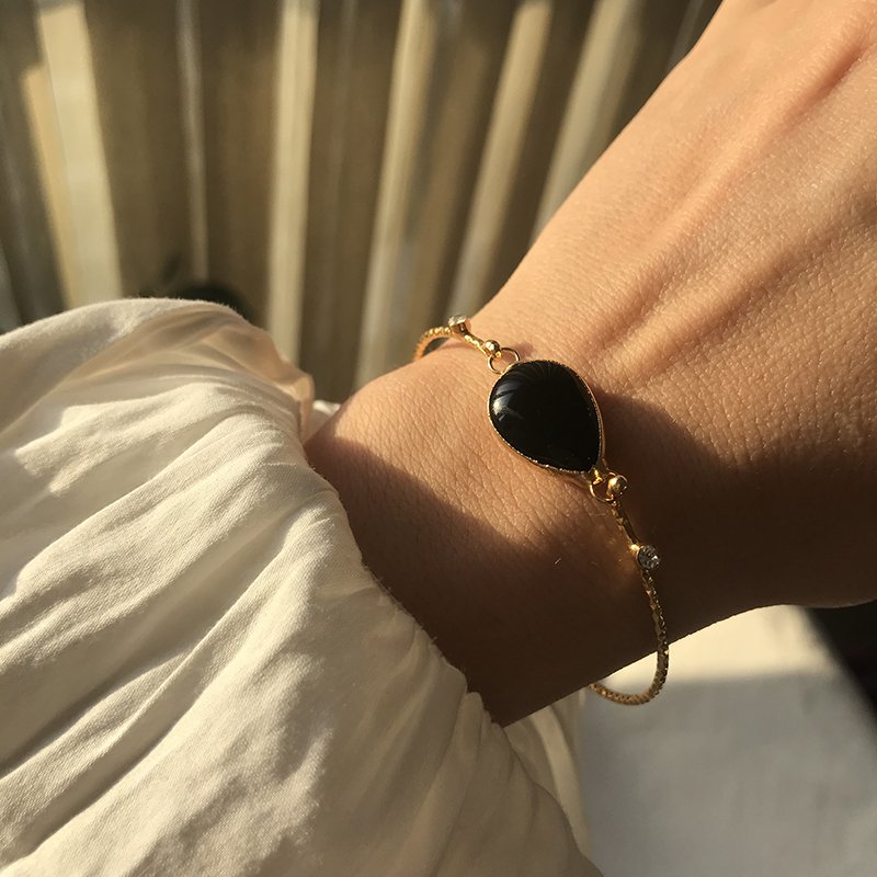 Oniks Taşı İnce Kelepçe Bileklik