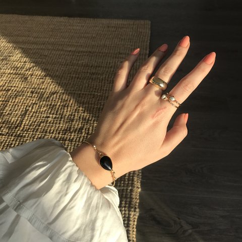 Oniks Taşı İnce Kelepçe Bileklik