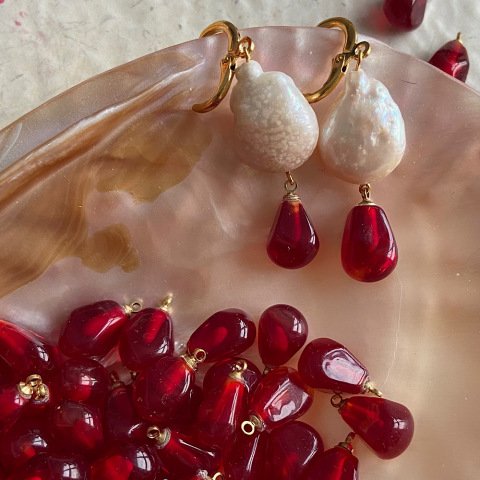 Barok İncili Nar Tanesi Küpe