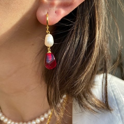 Amorf İncili Nar Tanesi Küpe