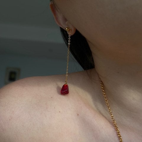 Sallantılı Nar Küpe