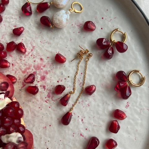 Sallantılı Nar Küpe