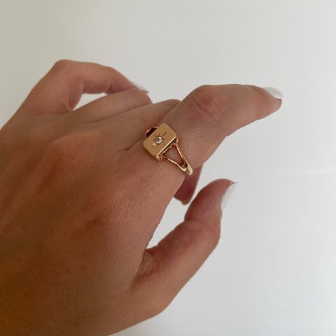 Zirkon Taşlı Kutup Yıldızı Yüzük