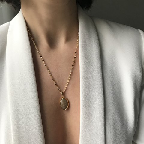 Oval Doğal Taş Kolye
