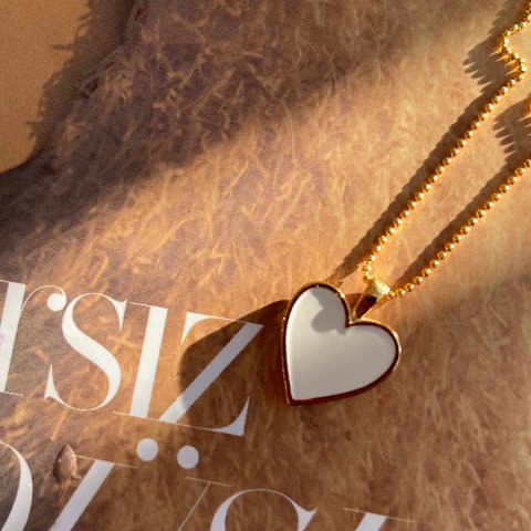 Beyaz Kalp Kolye