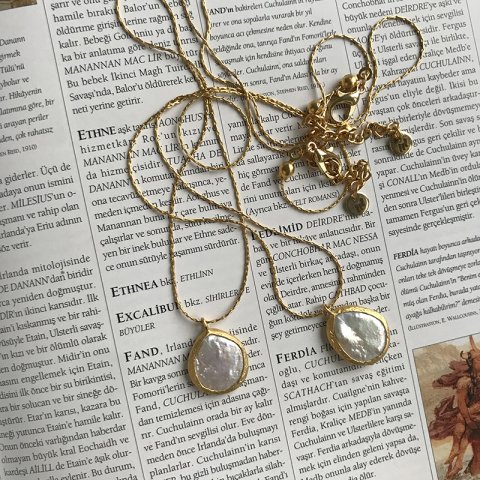 Damla Formunda Barok İnci Kolye