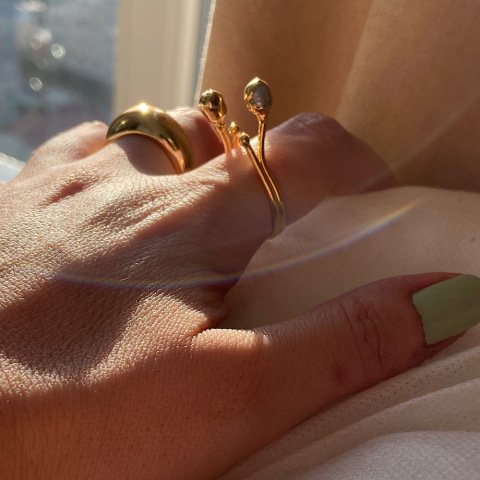 Göğe Uzananlar İnci Yüzük