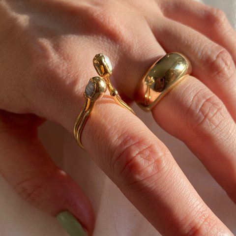 Göğe Uzananlar İnci Yüzük